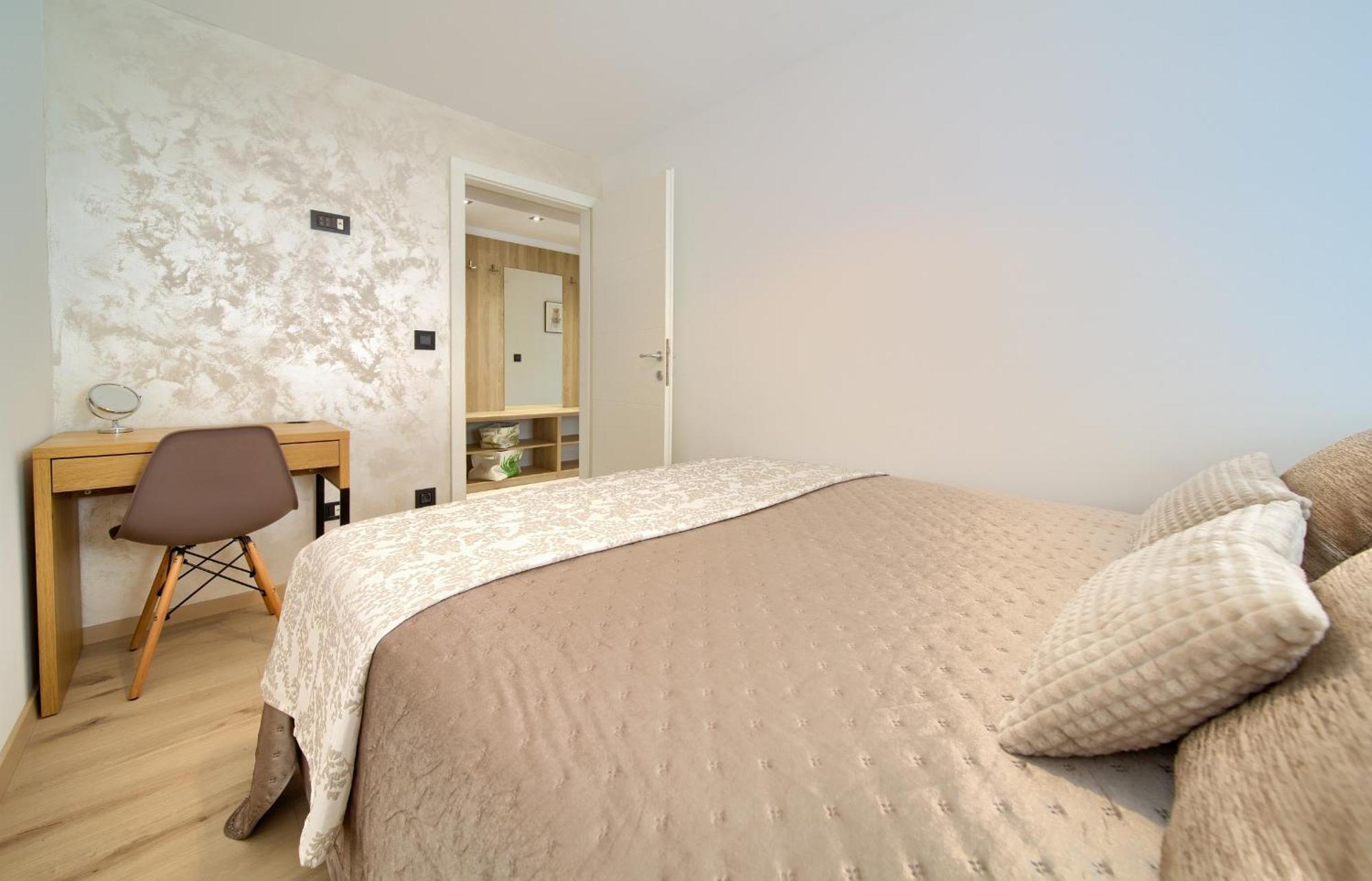 Apartments Sinisa - Krk Town Δωμάτιο φωτογραφία